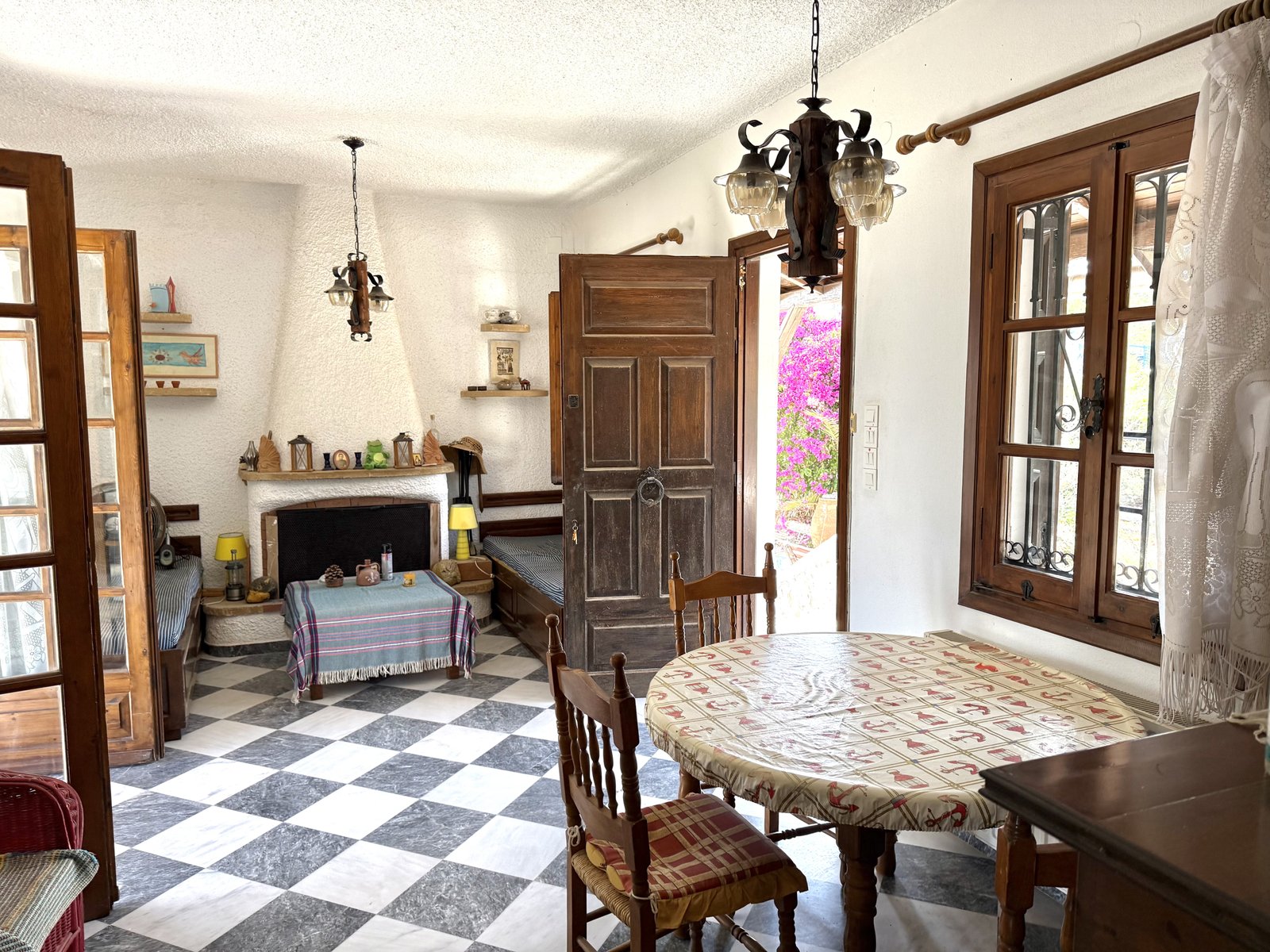 Seaside Cottage in Vagia Aegina Greece