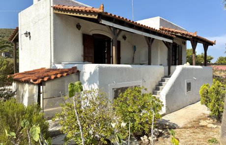Seaside Reverie Seaside Cottage in Vagia Aegina Greece